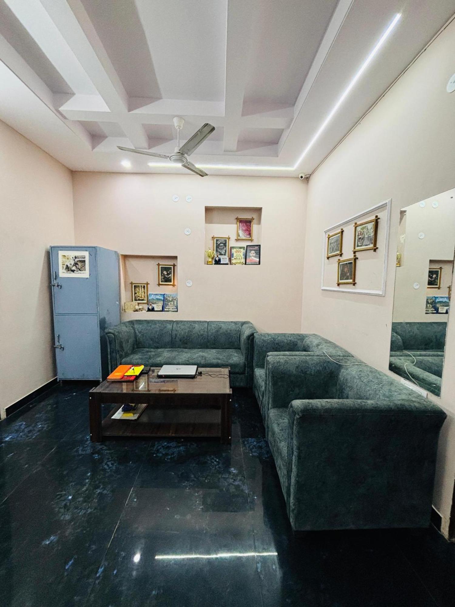Glad Villa By Cozystays ชัยปุระ ภายนอก รูปภาพ